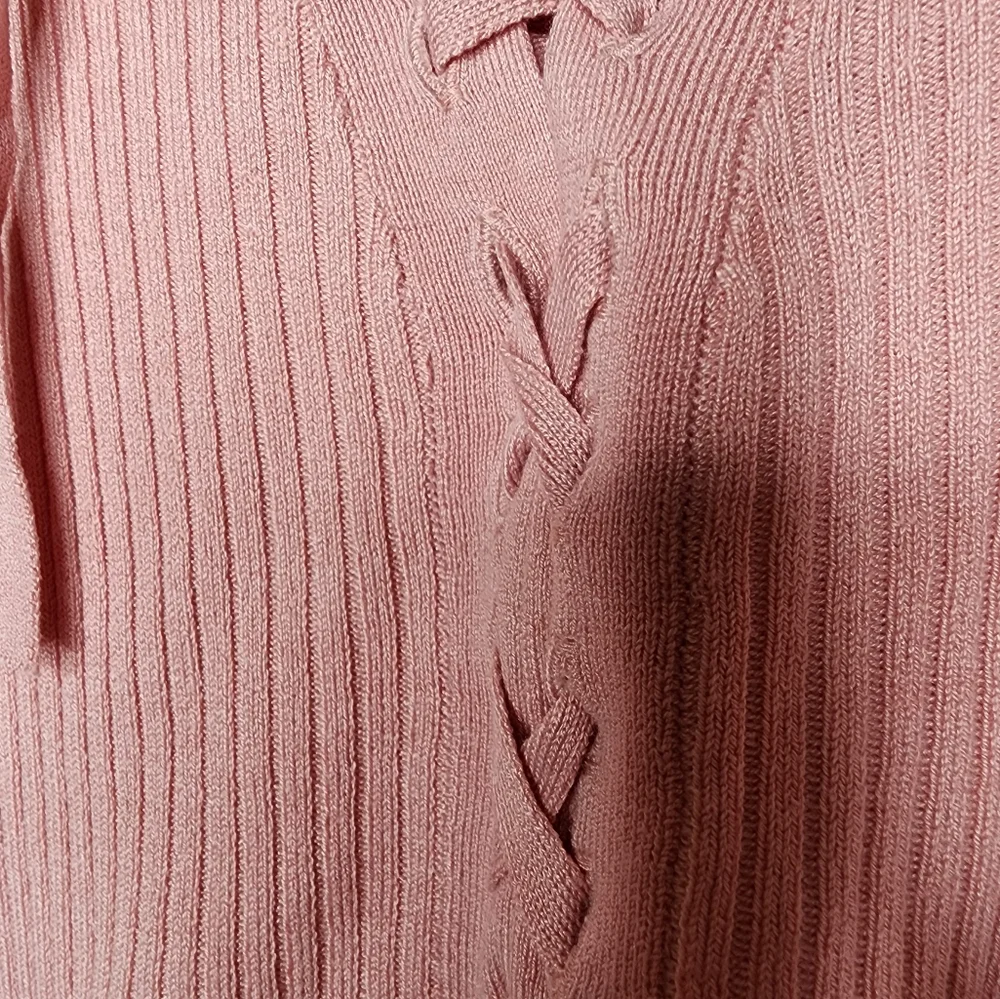H&M Divided Lace Up Rib Knit Crop Top in Pink Size XS
